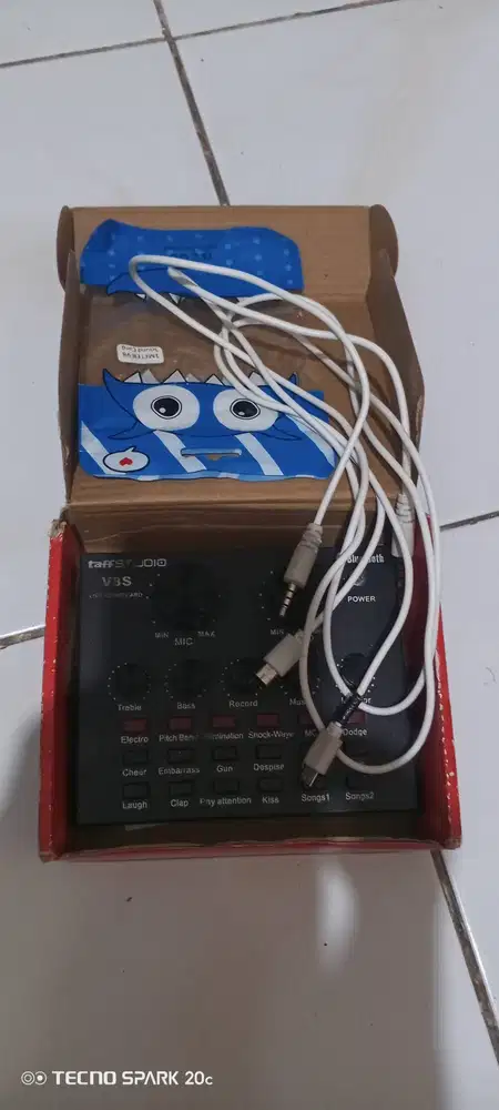 LIVE SoundCard TAFF Studio V8S dan Bluetooth