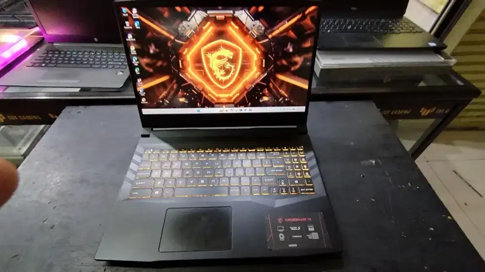 -MSI Crosshair 15-