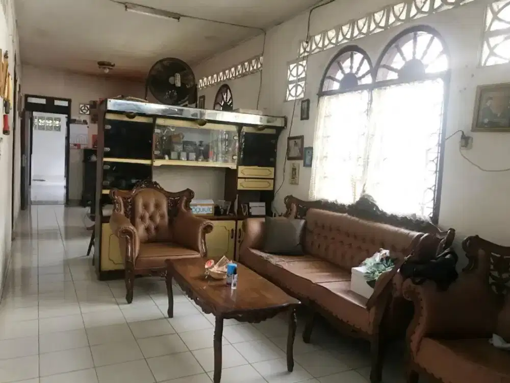 Rumah Setiabudi 255mtr akses Jalan 1 mobil cocok Investasi Kost