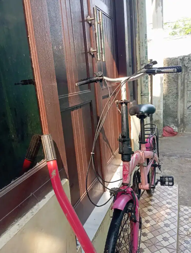 Di jual sepeda lipat merek Exotic