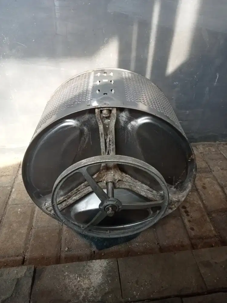 Drum stainless steel dan puli mesin cuci front loading