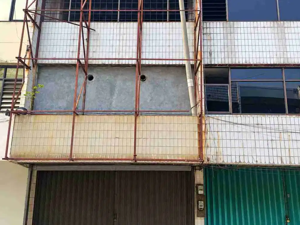 Jual Ruko 3 Lantai Di Komplek Jurnatan Semarang
