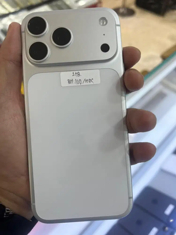 Iphone 17 promax 1tb bli bli bh 100 garansi may 2027