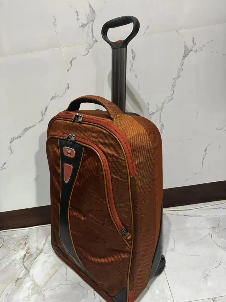 Koper tumi 20 inc shoft case
