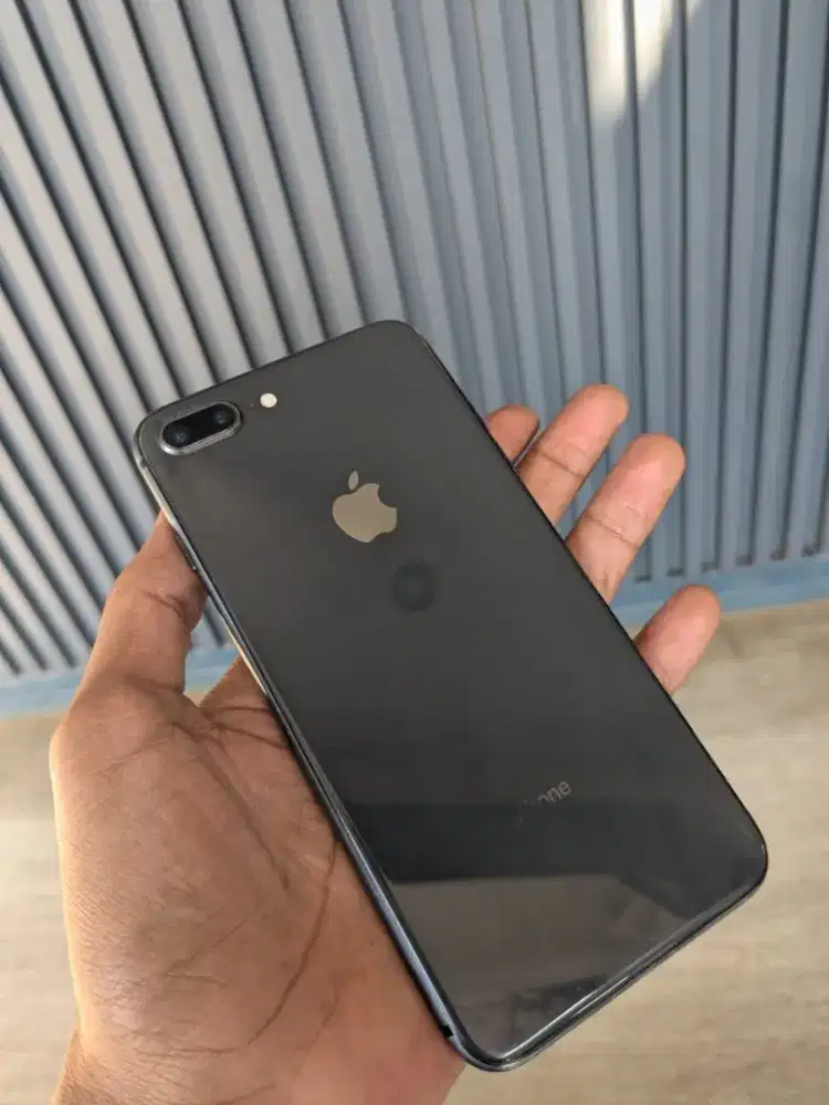 IPhone 8 plus 64