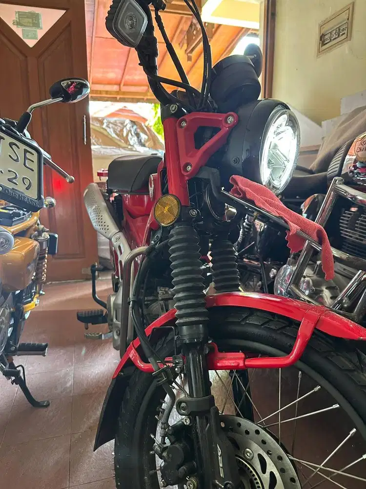 Honda CT 125 RED KM 100