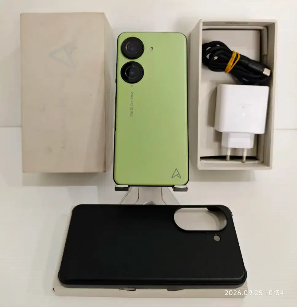 Asus Zenfone 10 8/128 5G Mulus 97% Garansi Ex Resmi Fullset bs TT/BT
