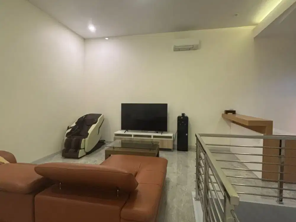 TERMURAH DIJUAL RUMAH BANGUNAN BARU SIAP HUNI MINIMALIS LOKASI DI SINGGASANA PRADANA BANDUNG