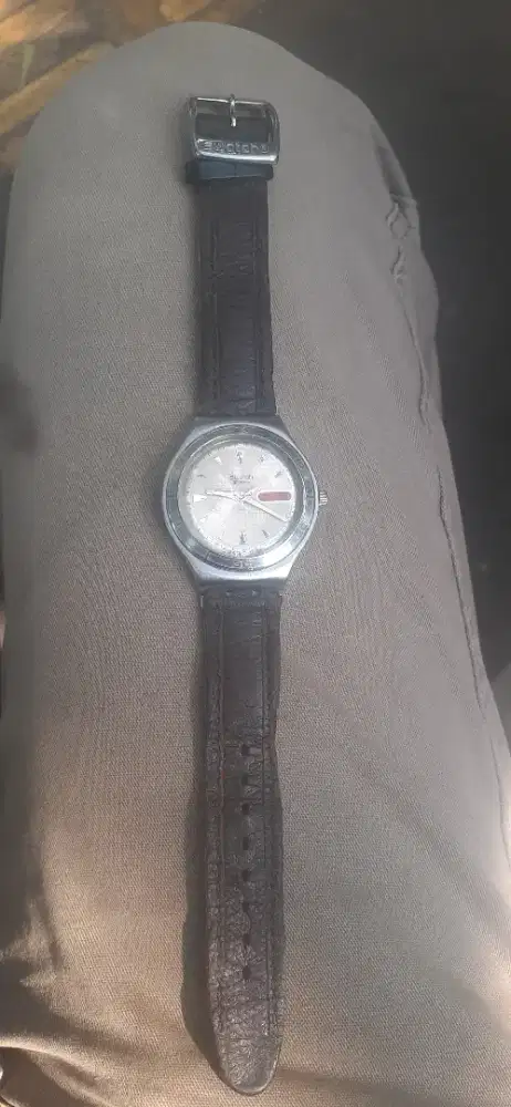 Jam tangan swatch