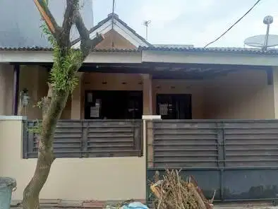 DISEWAKAN RUMAH HUNIAN