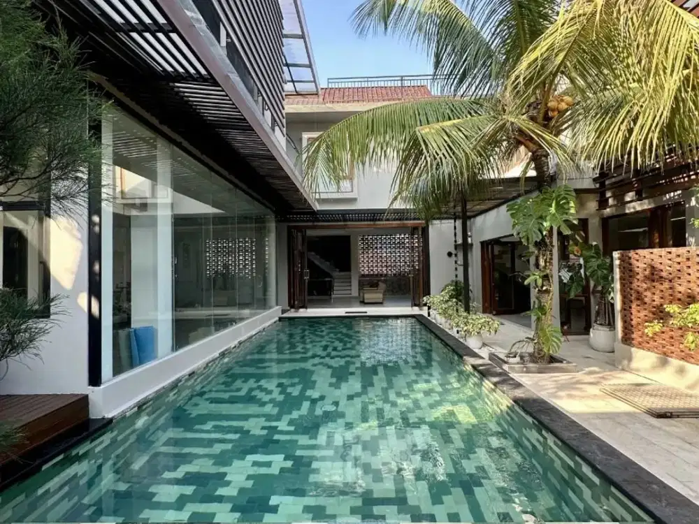 Luxury Residence 4BR Fully Furnished 750 m² di Cargo Permai Bali
