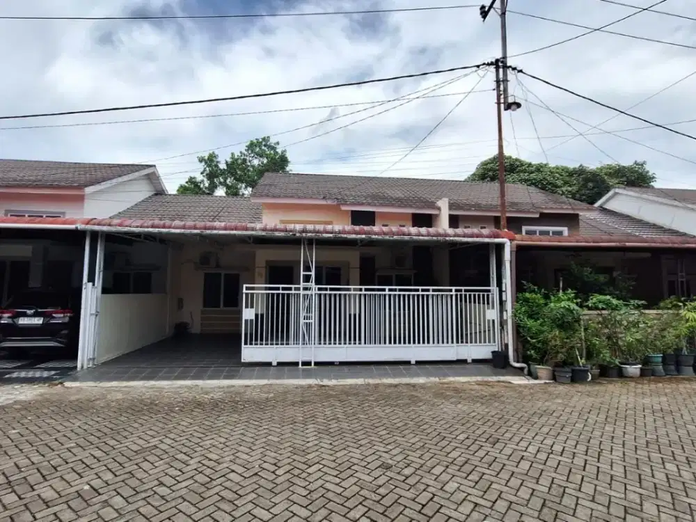 Dijual Rumah Siap Huni Komplek Green Hill Residence Jl Paris 2 Pontianak