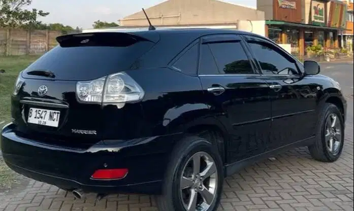 Toyota Harrier Tahun 2009 L