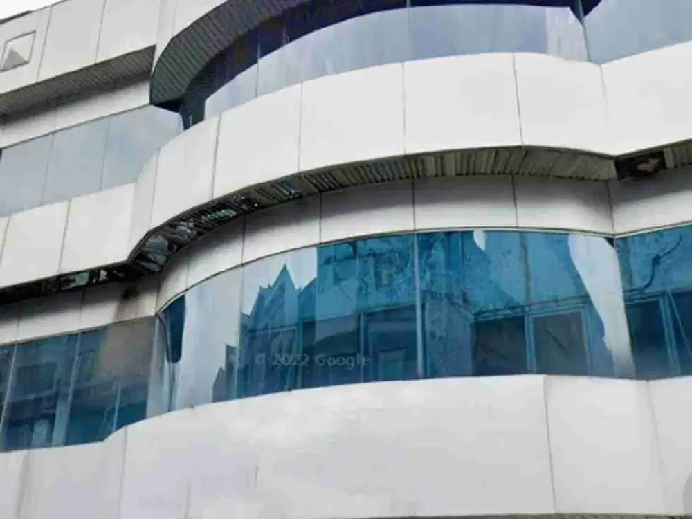RUKO 3 GANDENG 4 LANTAI DI KEBAYORAN BARU, JAKARTA SELATAN