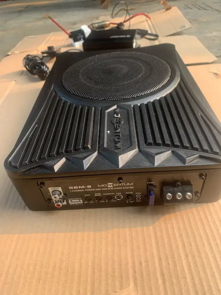 Subwoofer kolong