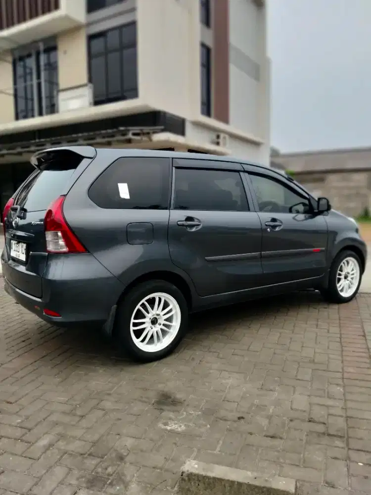 Daihatsu Xenia X manual