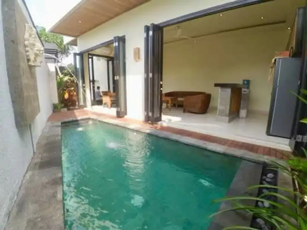 DISEWAKAN — RUMAH WITH POOL 2 KAMAR DI KEROBOKAN