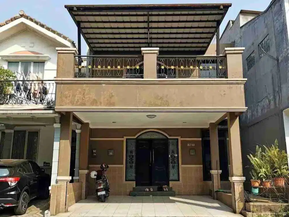 Rumah 2 lantai grand wisata