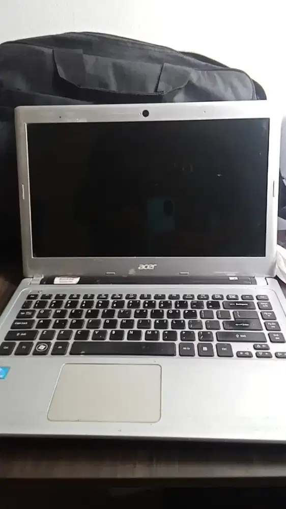 Jual laptop Acer seken