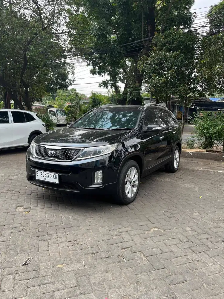 Kia Sorento Automatic bensin Tahun 2013