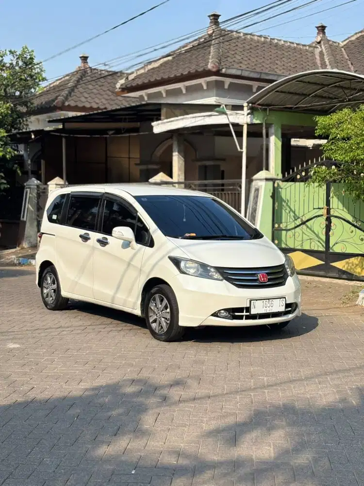 HONDA FREED 2012 EPSD TIPE TERTINGGI AUTOMATIC