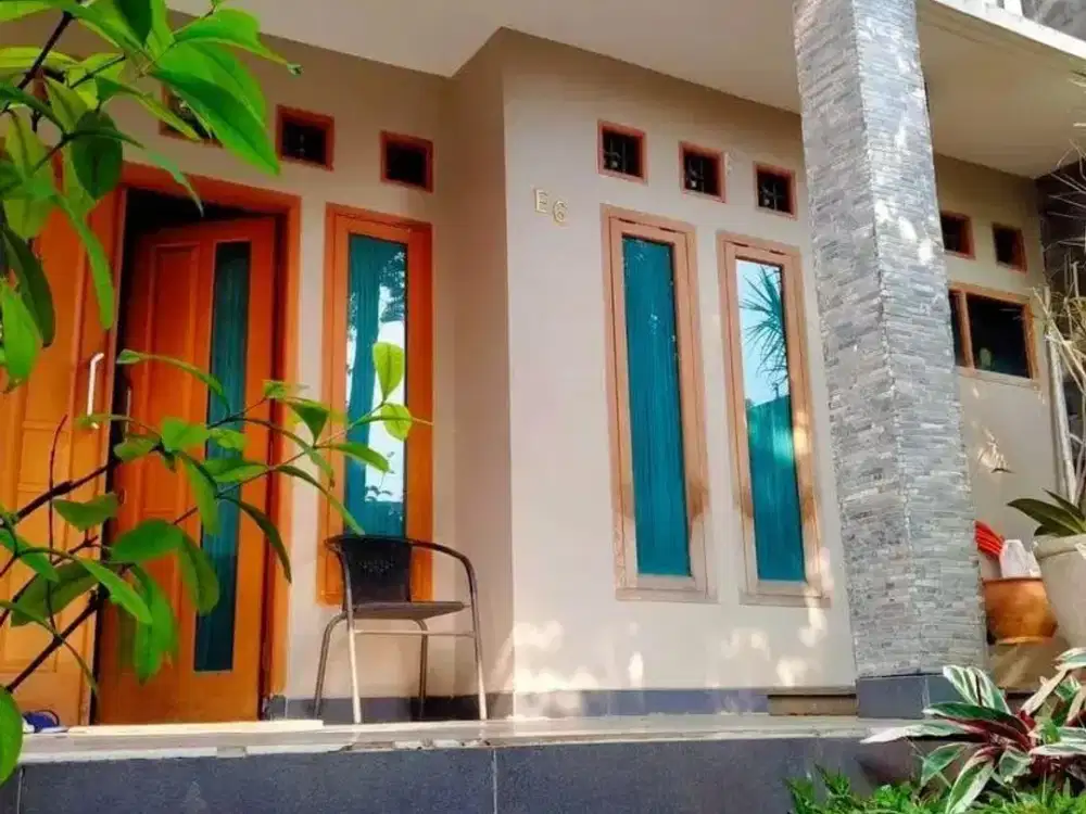 Dijual Rumah Luas Cocok untuk tempat tinggal atau kost cibeunying kidul kota bandung