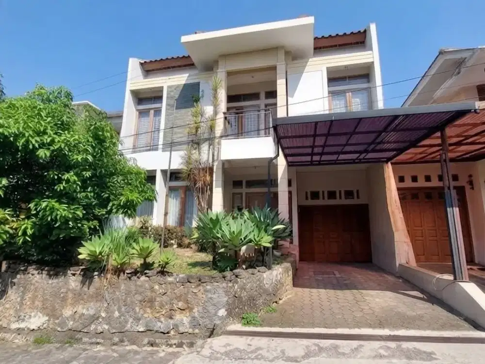 RUMAH SIAP HUNI DIJUAL MURAH DI CIGADUNG Cibeunying Dago Bandung Lingkungan Nyaman Udara Sejuk