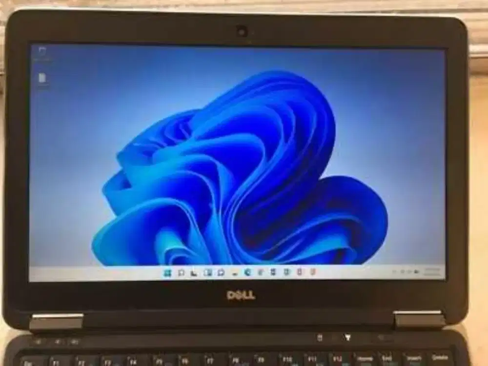 Dell E7240 i5 Gen4 (4cpu)