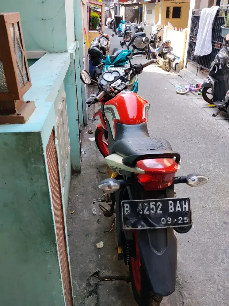 Jual Honda cb 150 r old