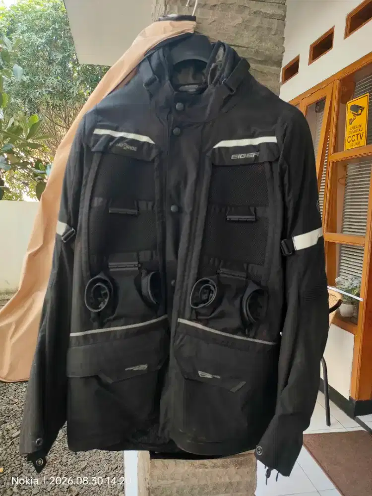 Jaket Eiger Equatoride Like New