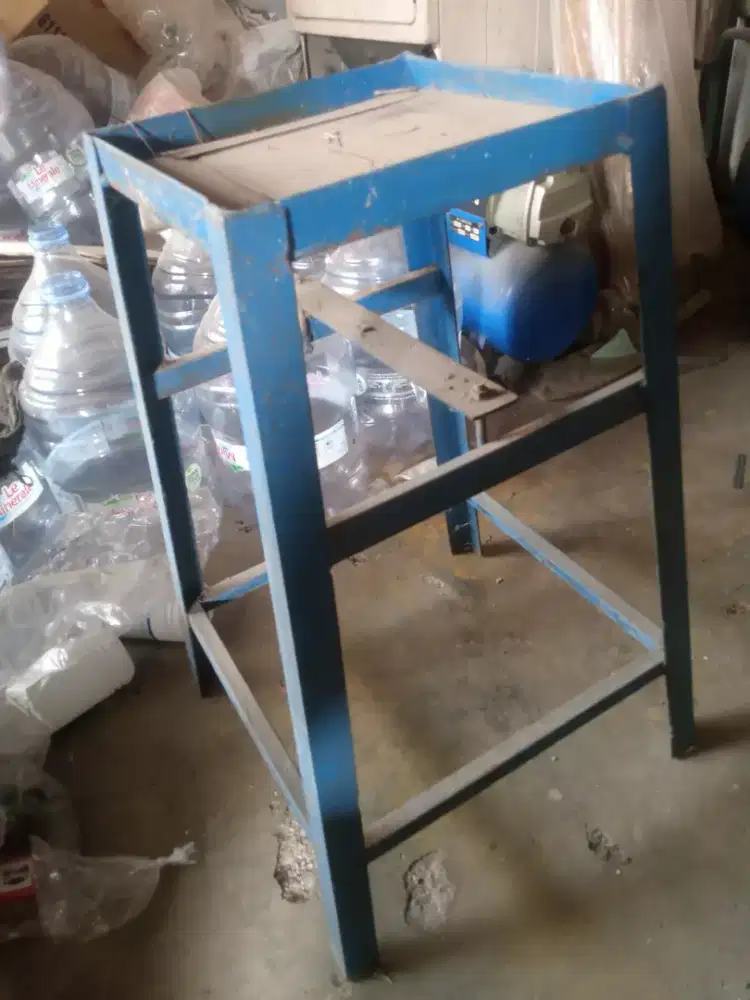 dudukan meja kompor gas bekas gorengan