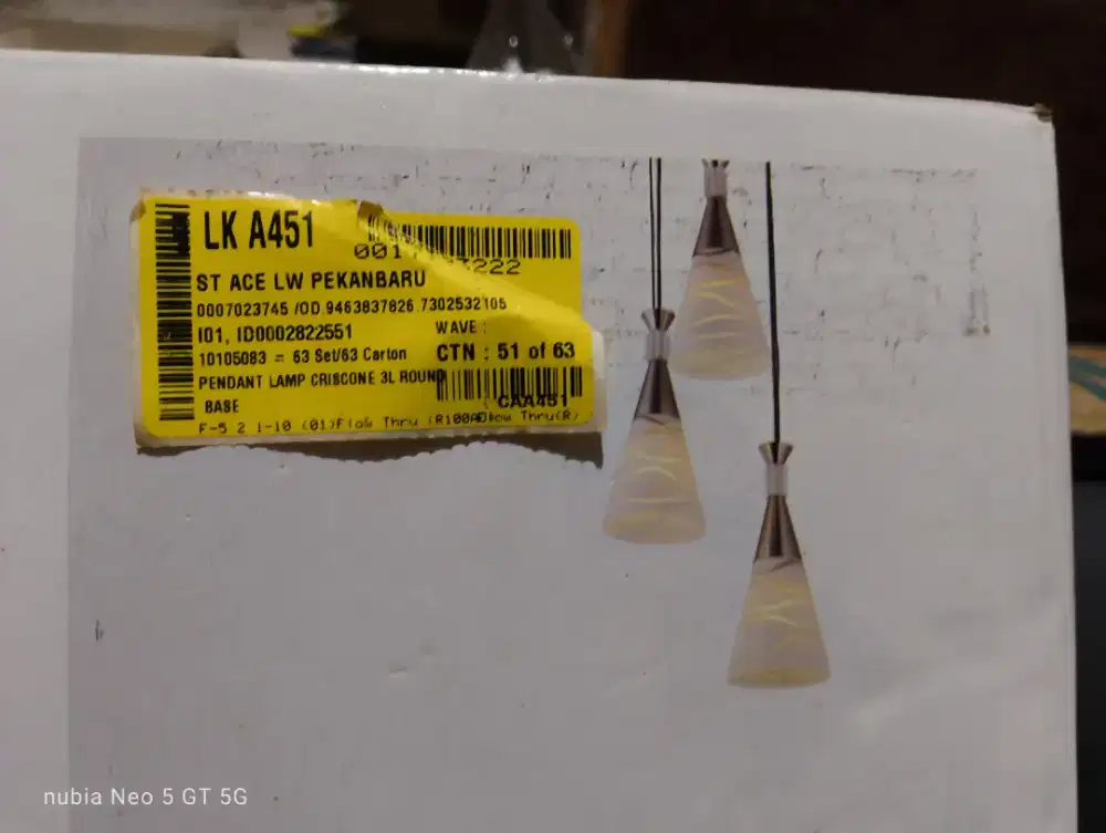 Lampu Gantung 3 sisi