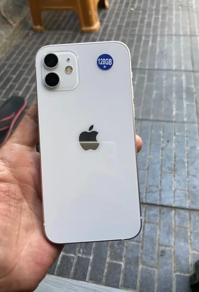 Iphon 12 bacic 128 GB inter