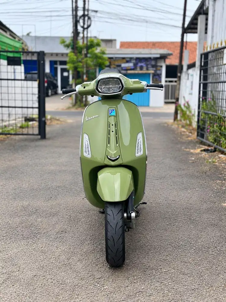 VESPA SPRINT NEW MODEL 180cc 2026 HIJAU - TERMURAH