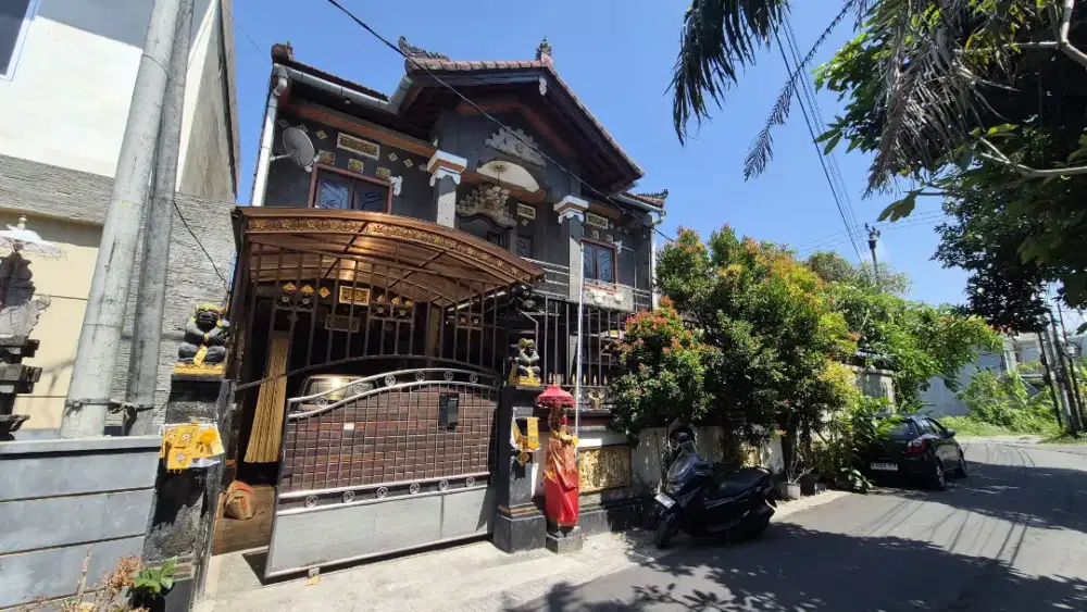 Di jual rumah jalan Moh Nyamin, Denpasar , Bali