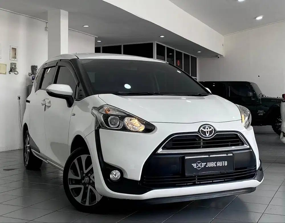 LOW KM 40RB TOYOTA SIENTA 1.5 V CVT 2018