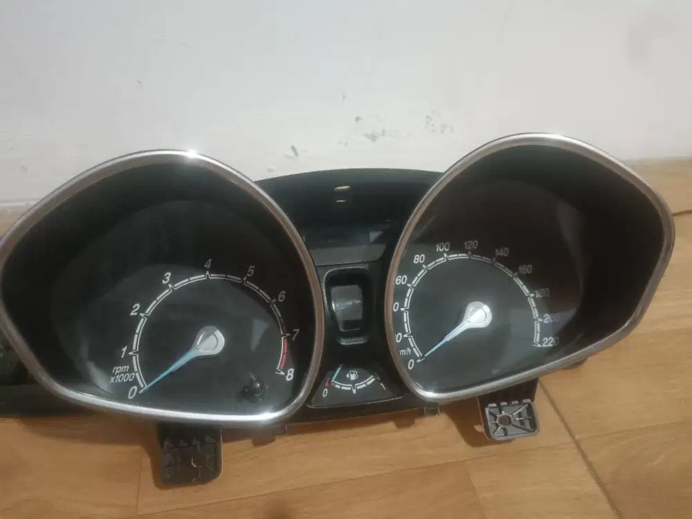 Speedometer / Instrument Cluster Ford Fiesta 2014 1.5 S Matic