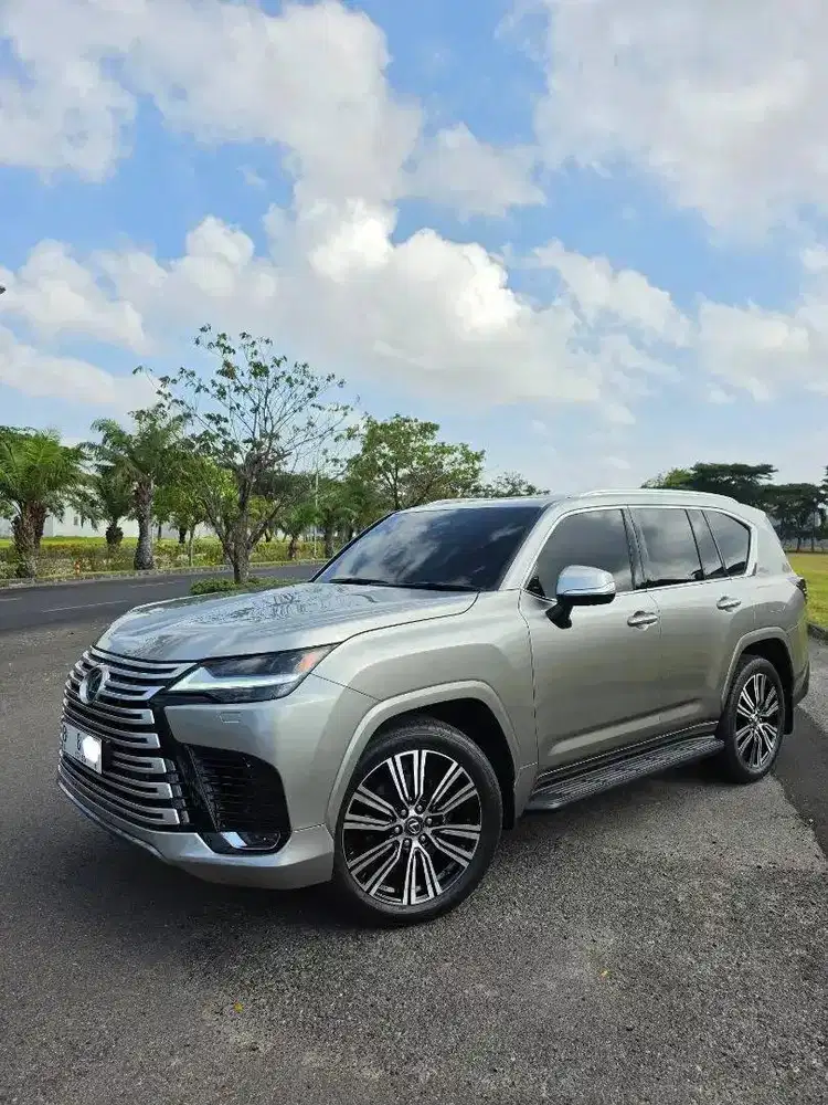 lexus lx600 (2025)