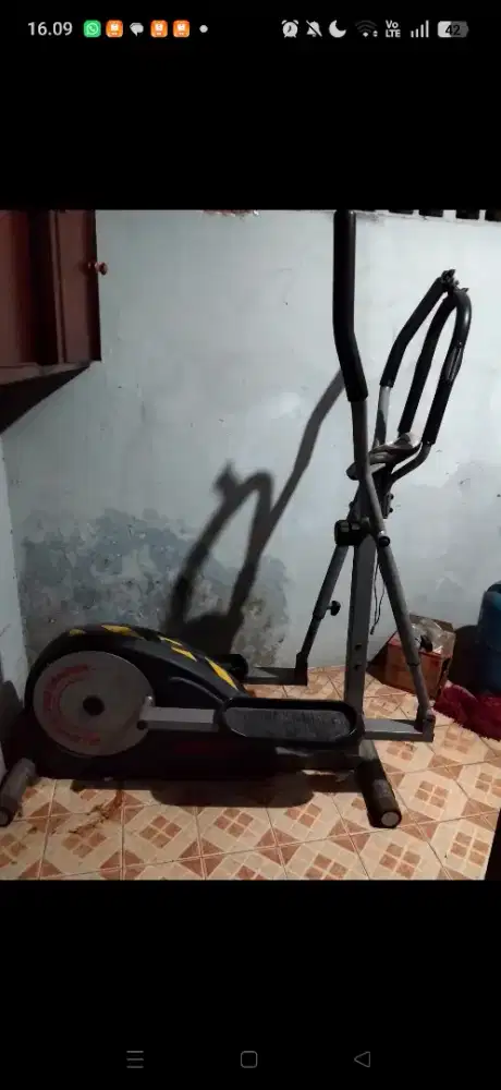 Dijual MURAH Elliptical Pro Trainer