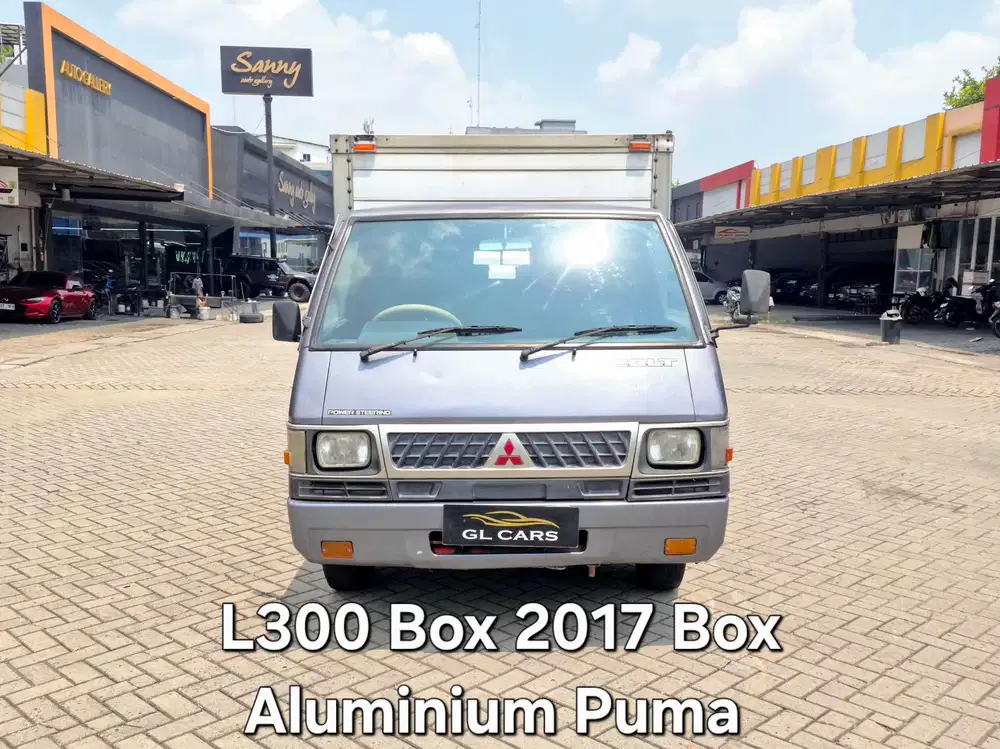 L300 Box Saluyu Cash Abu2 Mitsubishi Box Putih 2017 Terawat