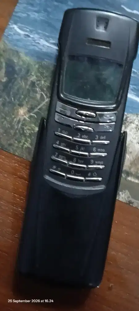 Nokia 8910i kondisi baik