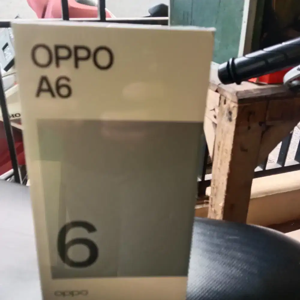 Handphone oppo A6. Masih gres.