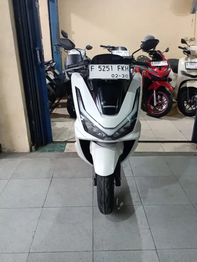Honda PCX CBS tahun 2025