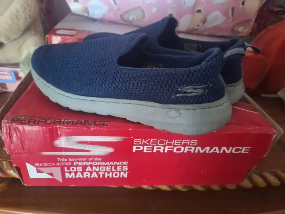 Di jual Sepatu Skechers