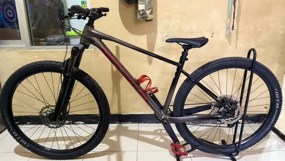Polygon Xtrada 6 2026 Size L 29inc