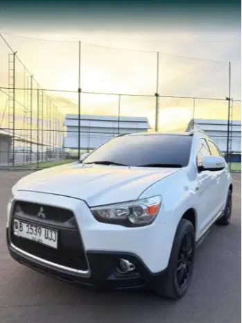 MITSUBISHI OUTLANDER 2.0 PX A/T NIK 2014