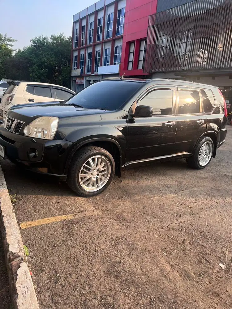 Nissan X-Trail 2011 Bensin