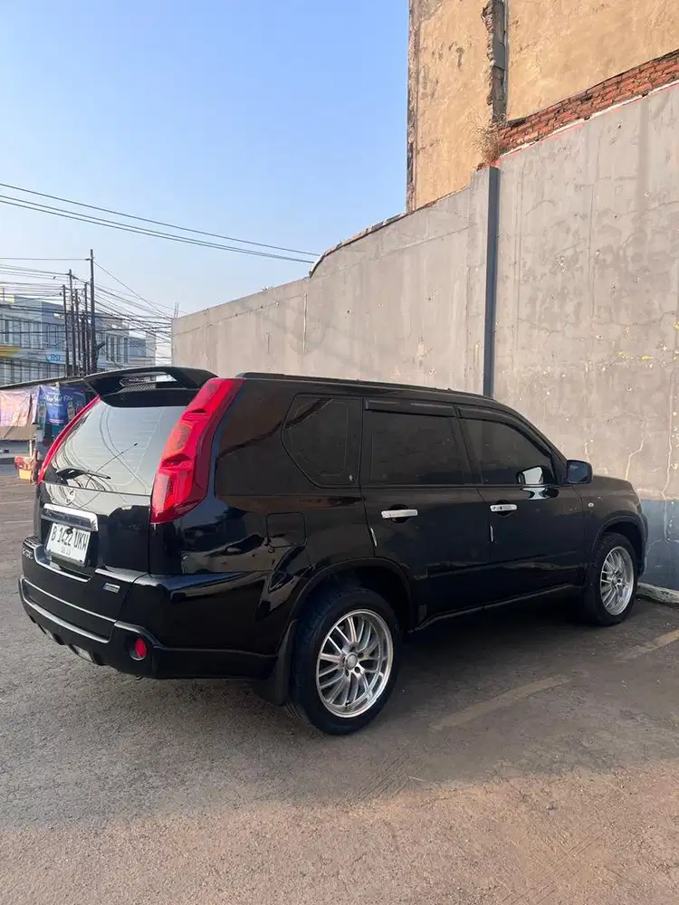 Nissan X-Trail 2011 Bensin