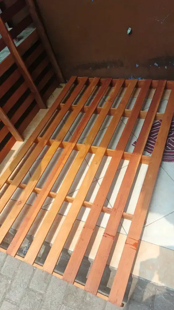 Dipan kasur ukuran 90x200