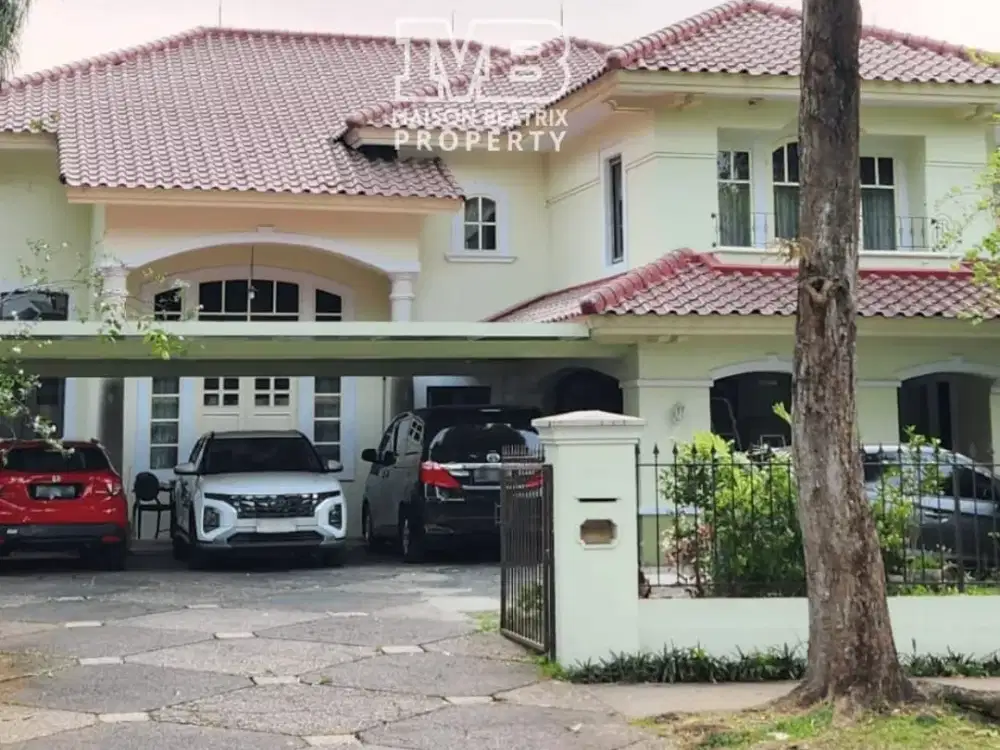 TURUN HARGA! RUMAH KLASIK MODERN DI LOKASI ASRI & PRIVAT - LIPPO VILLAGE KARAWACI